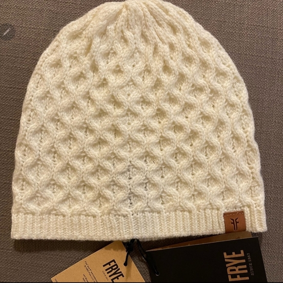 FRYE Woman's Classic Beanie - Picture 5 of 11